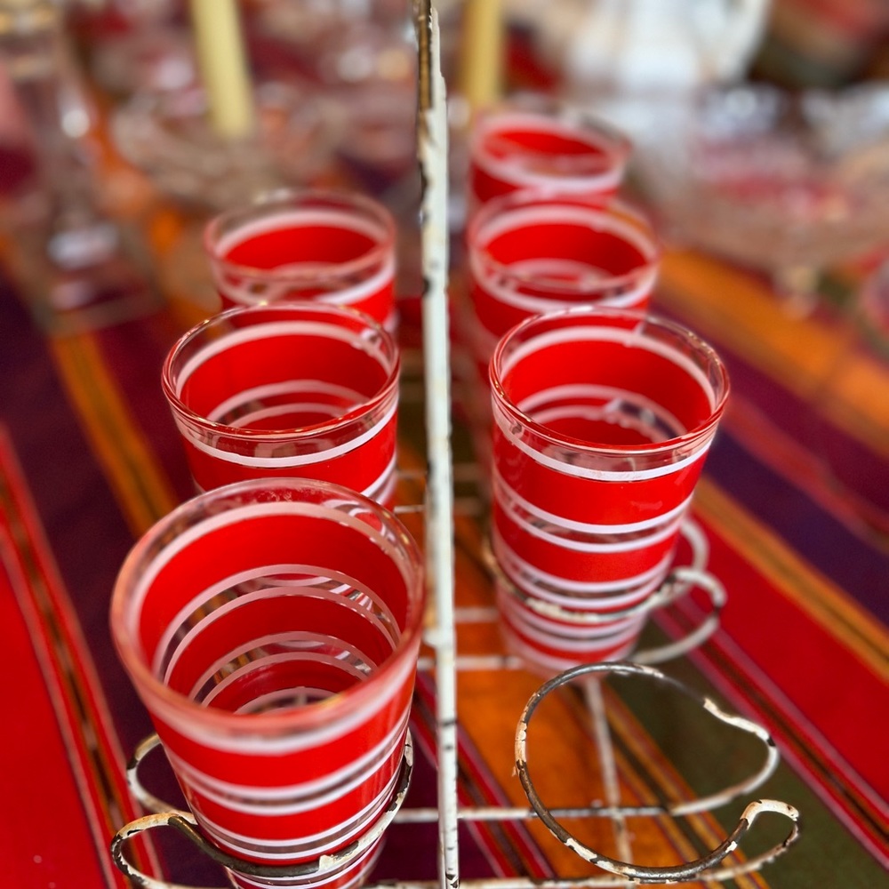 Vintage drink rack with vintage glassware